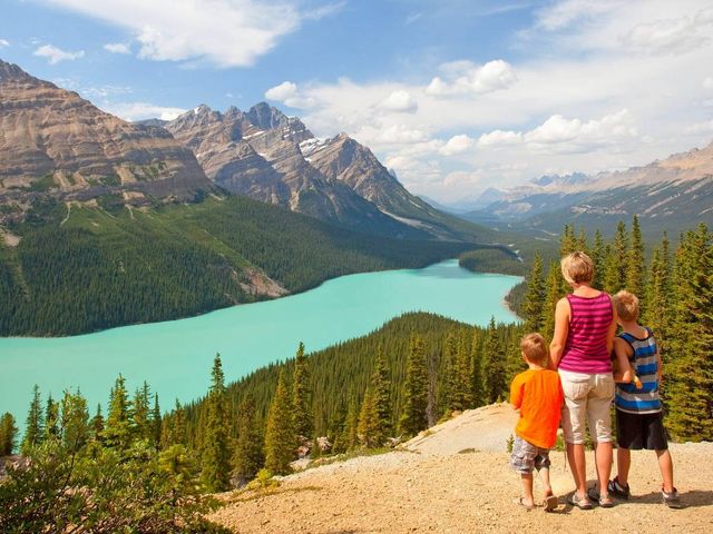 Familiereis door het ruige westen van Canada